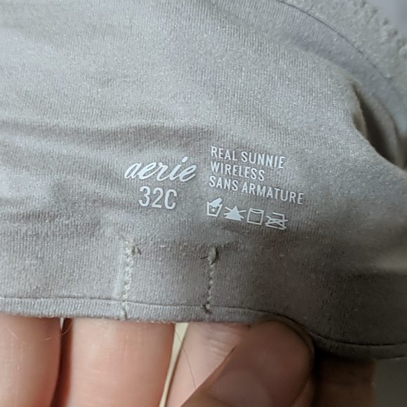 2 Aerie Bras - Picture 4 of 4